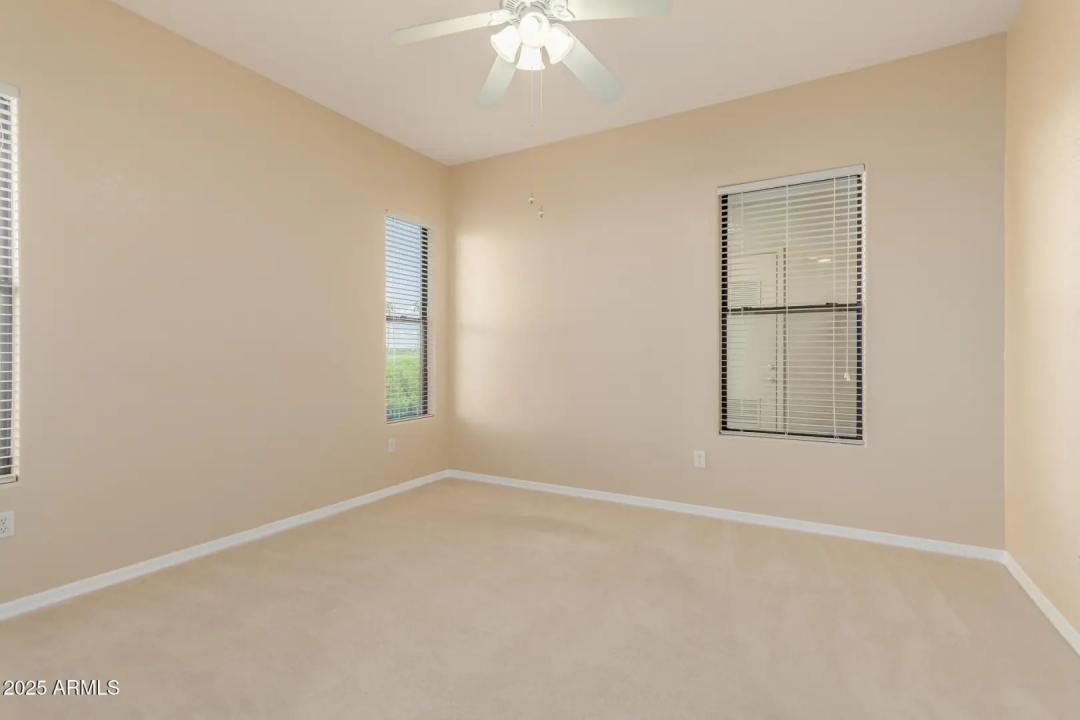 Real Estate Picture 12