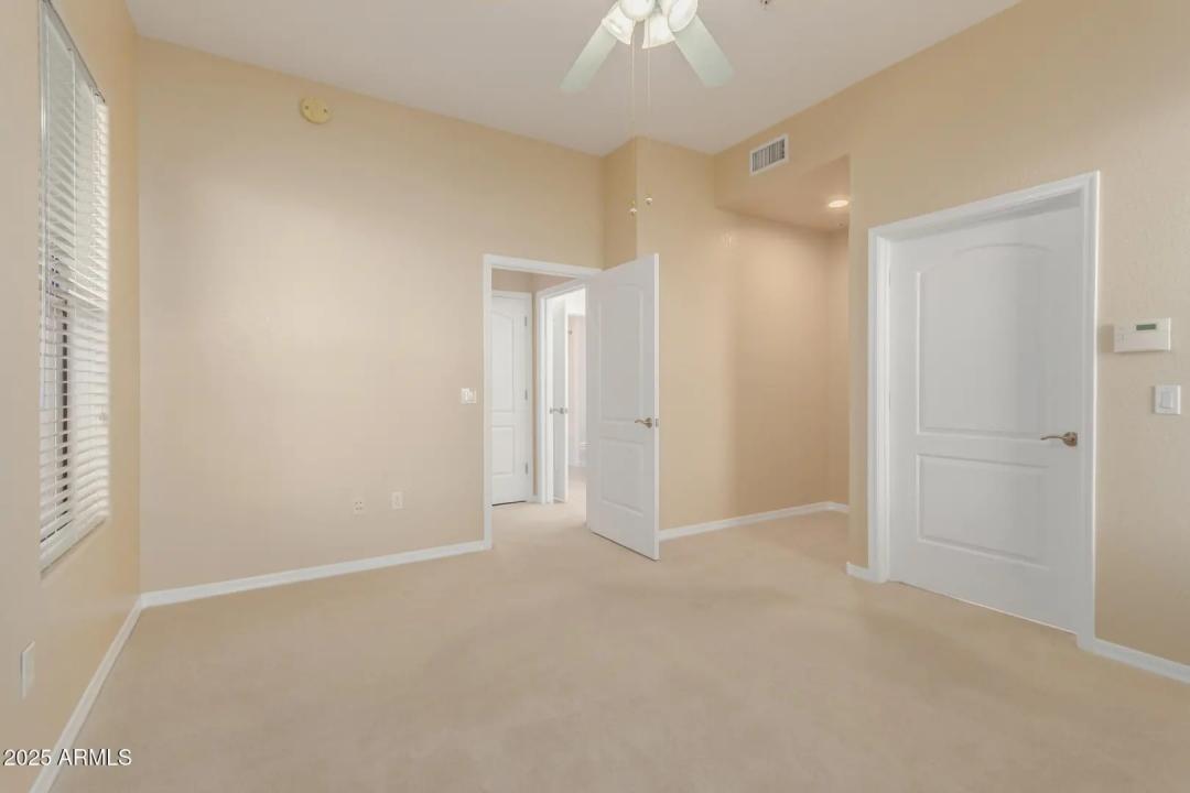 Real Estate Picture 13