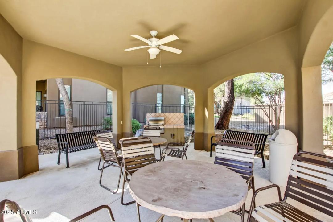 Real Estate Picture 33