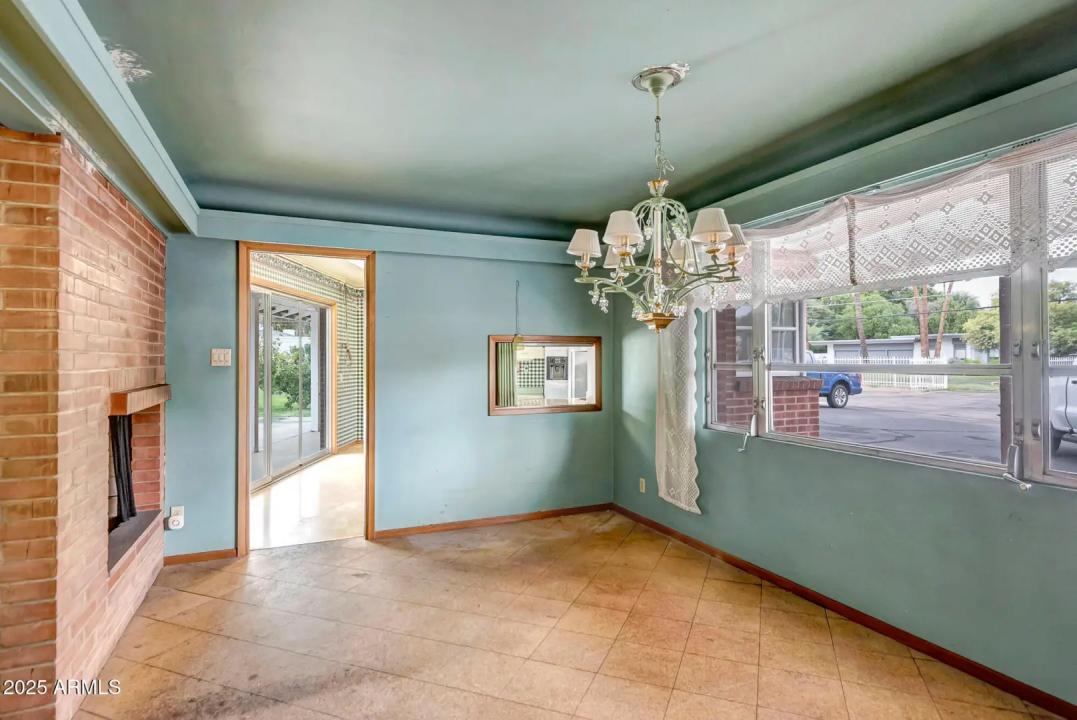 Real Estate Picture 22