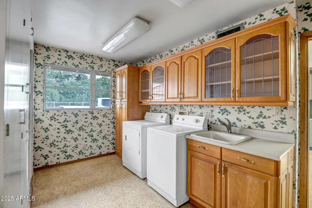Real Estate Picture 29