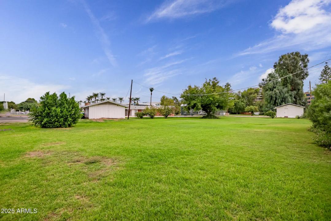 Real Estate Picture 36