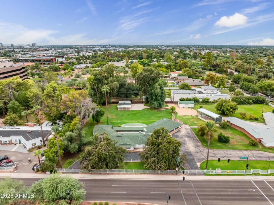 Real Estate Picture 44