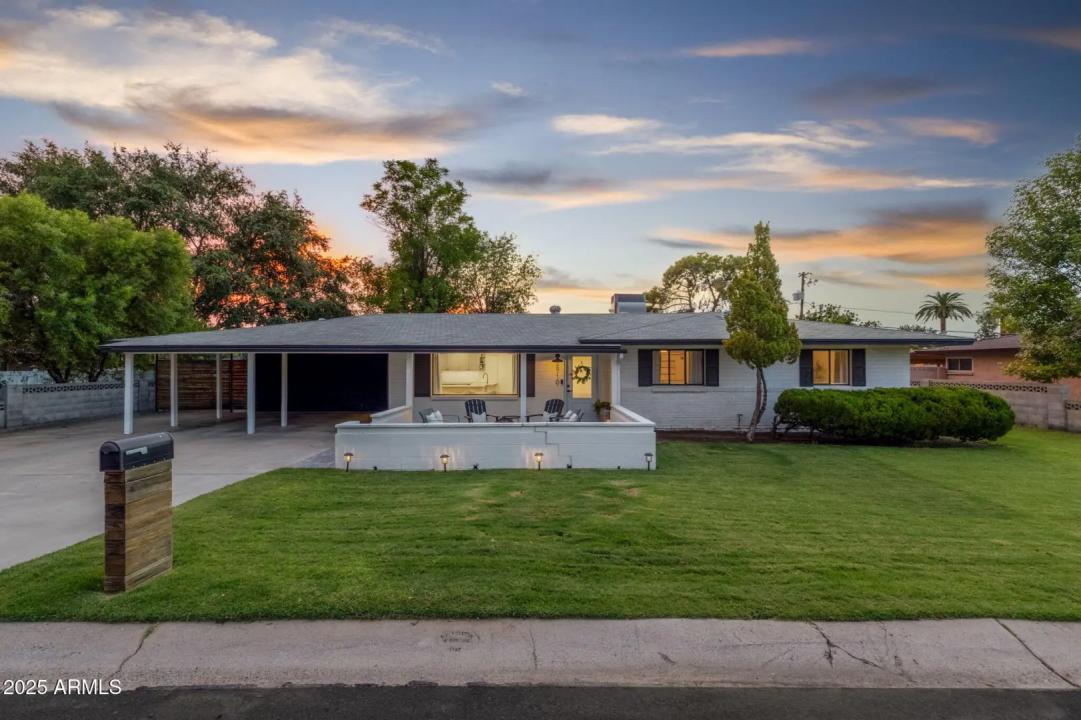Real Estate Picture 1