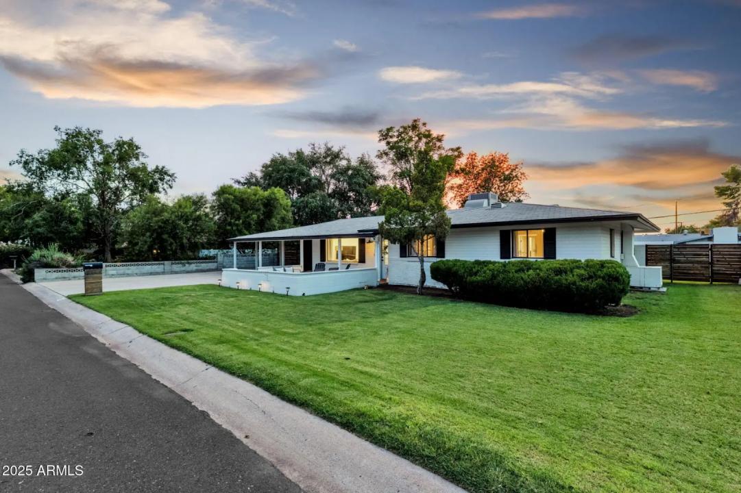 Real Estate Picture 2
