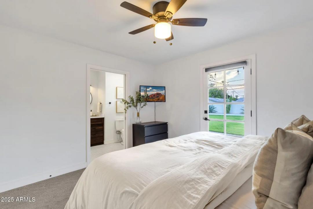 Real Estate Picture 16