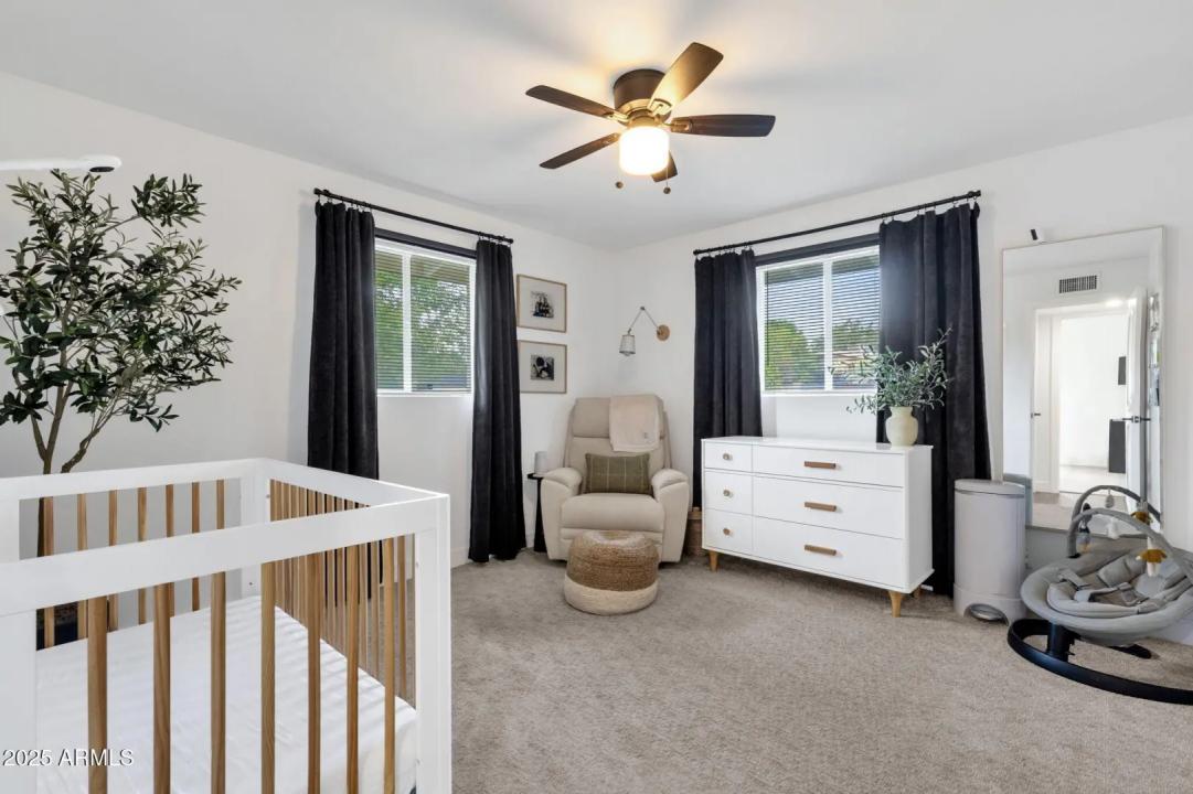 Real Estate Picture 21