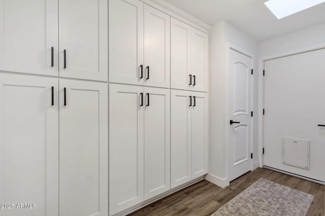 Real Estate Picture 24