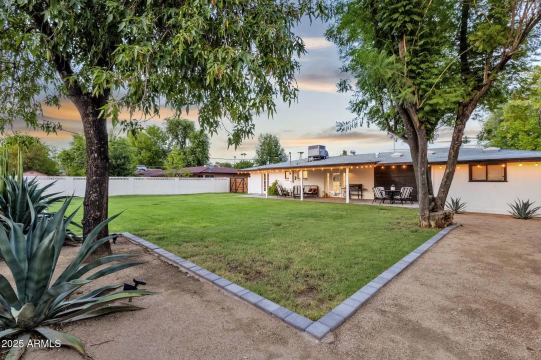 Real Estate Picture 28