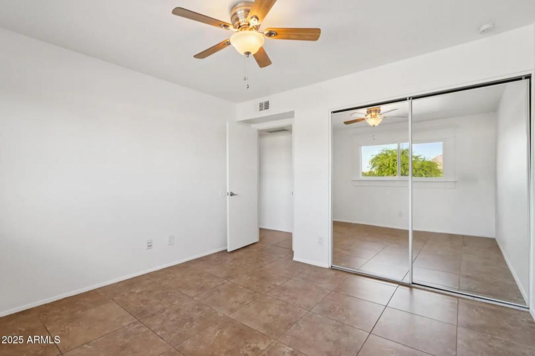 Real Estate Picture 19