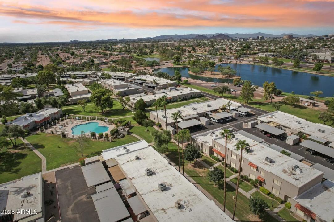 Real Estate Picture 40