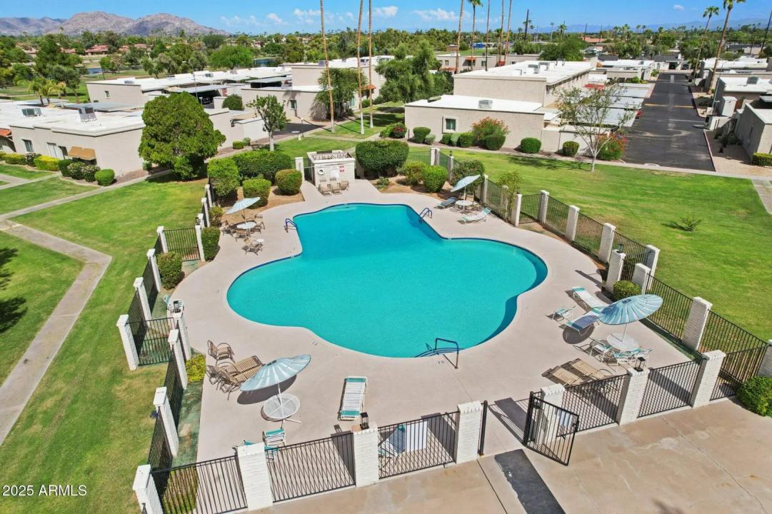 Real Estate Picture 27