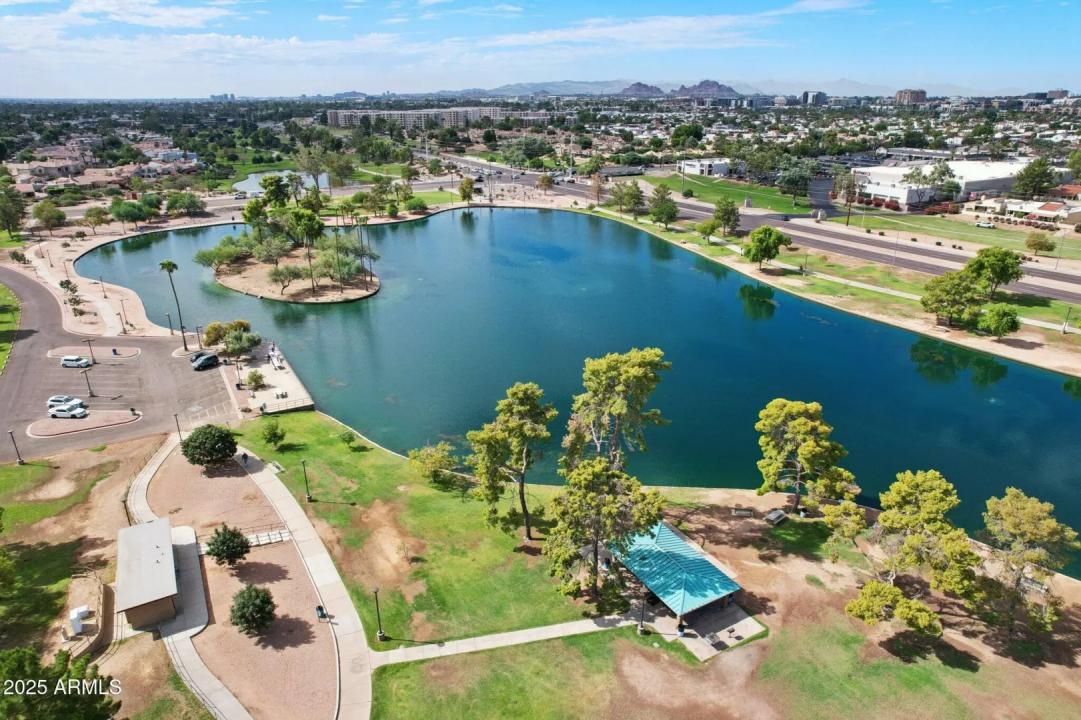 Real Estate Picture 38