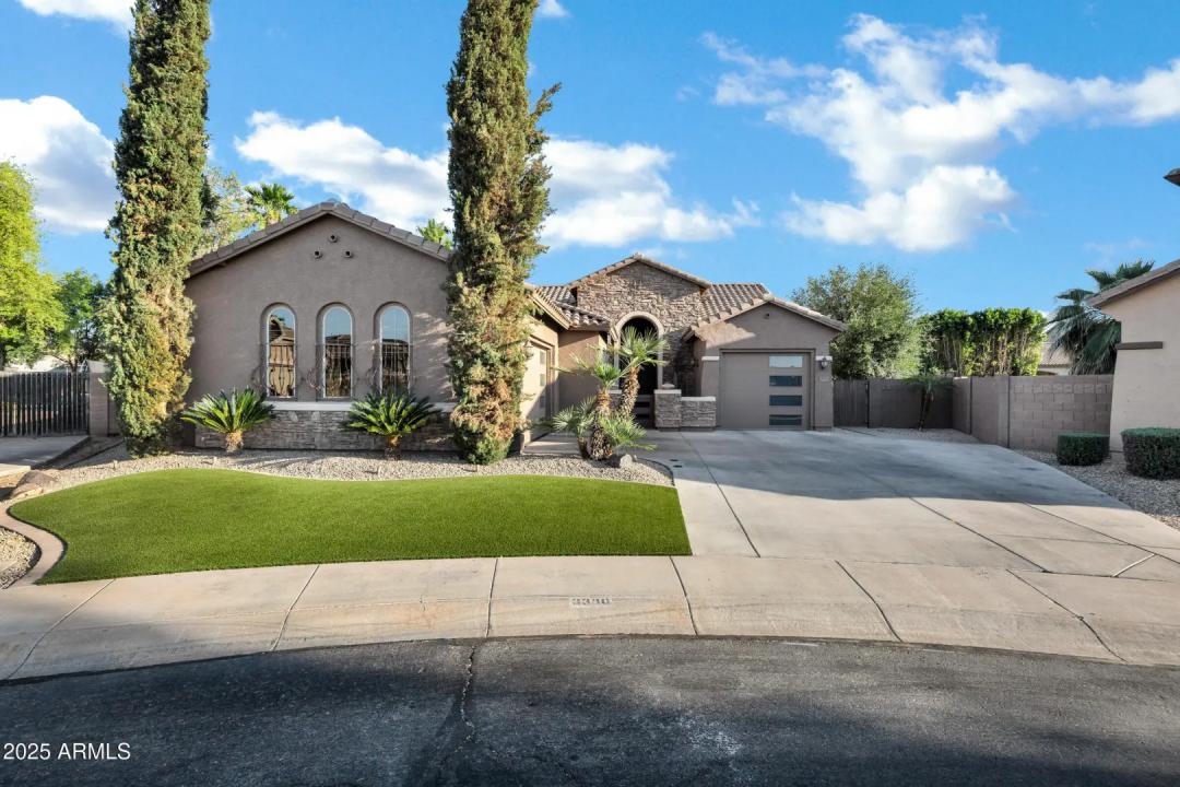 Real Estate Picture 12