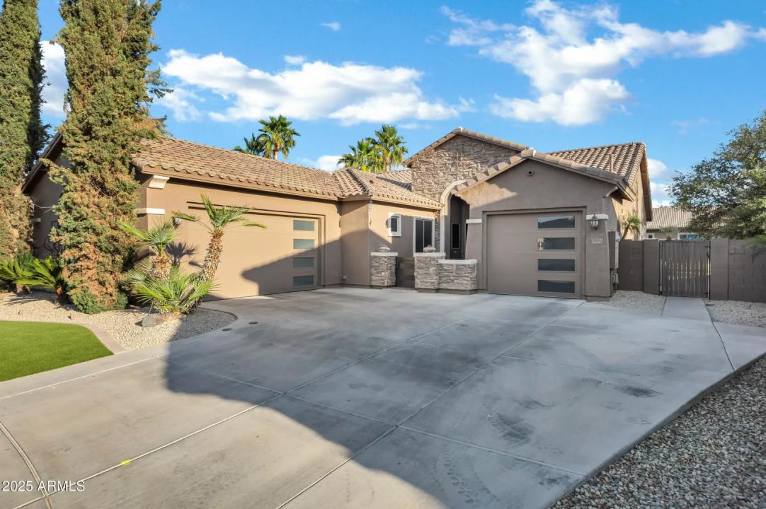 Real Estate Picture 13