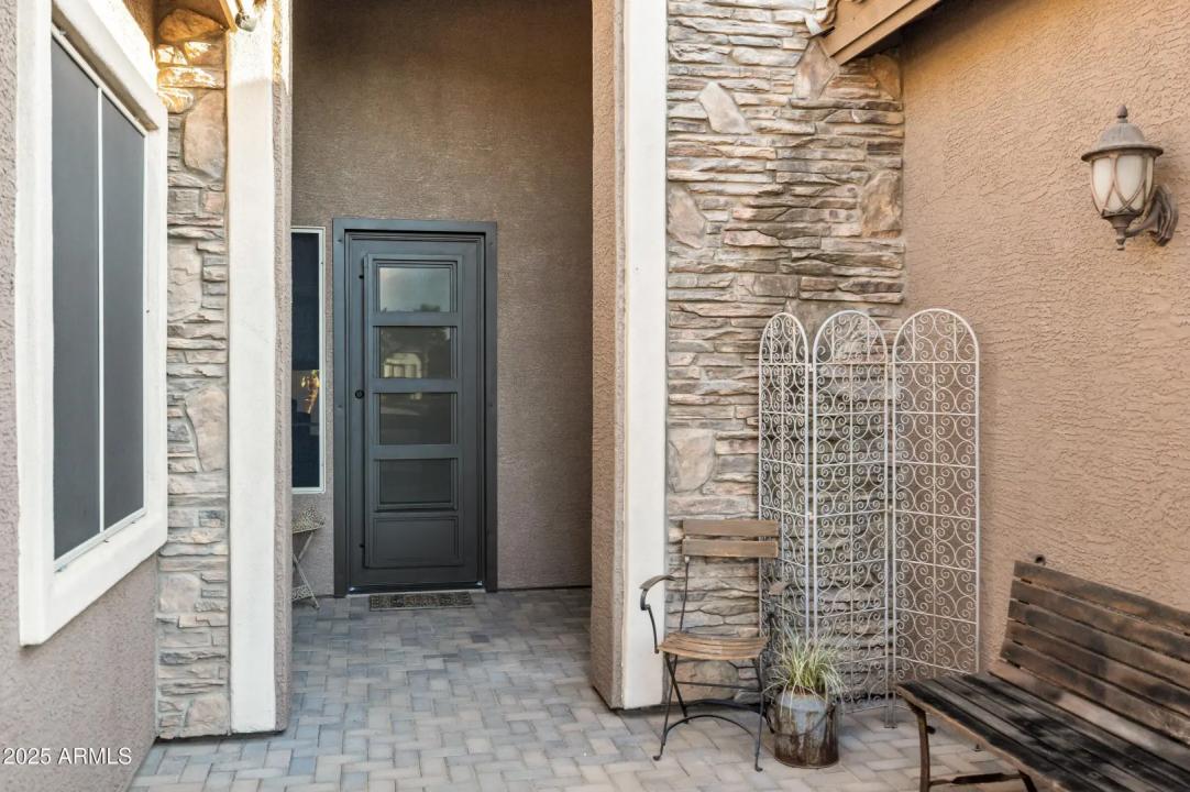 Real Estate Picture 15