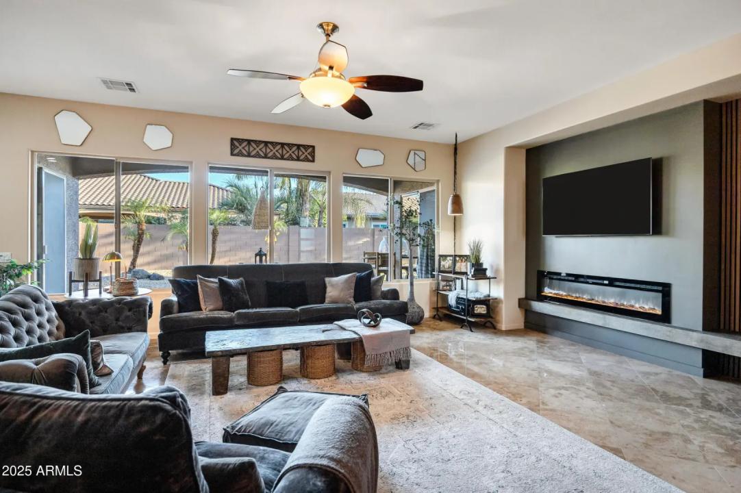 Real Estate Picture 20
