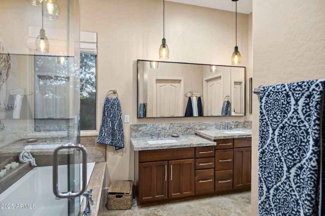 Real Estate Picture 37