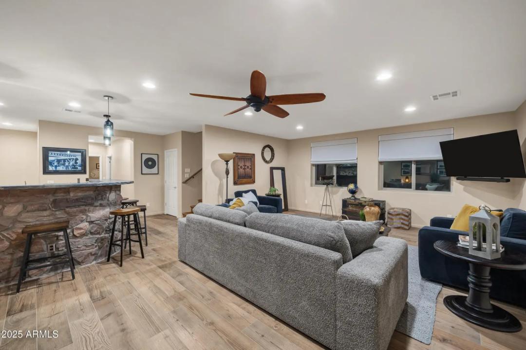 Real Estate Picture 48