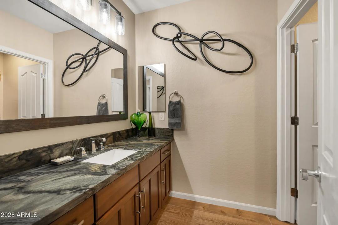 Real Estate Picture 54