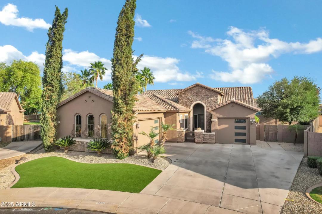 Real Estate Picture 7