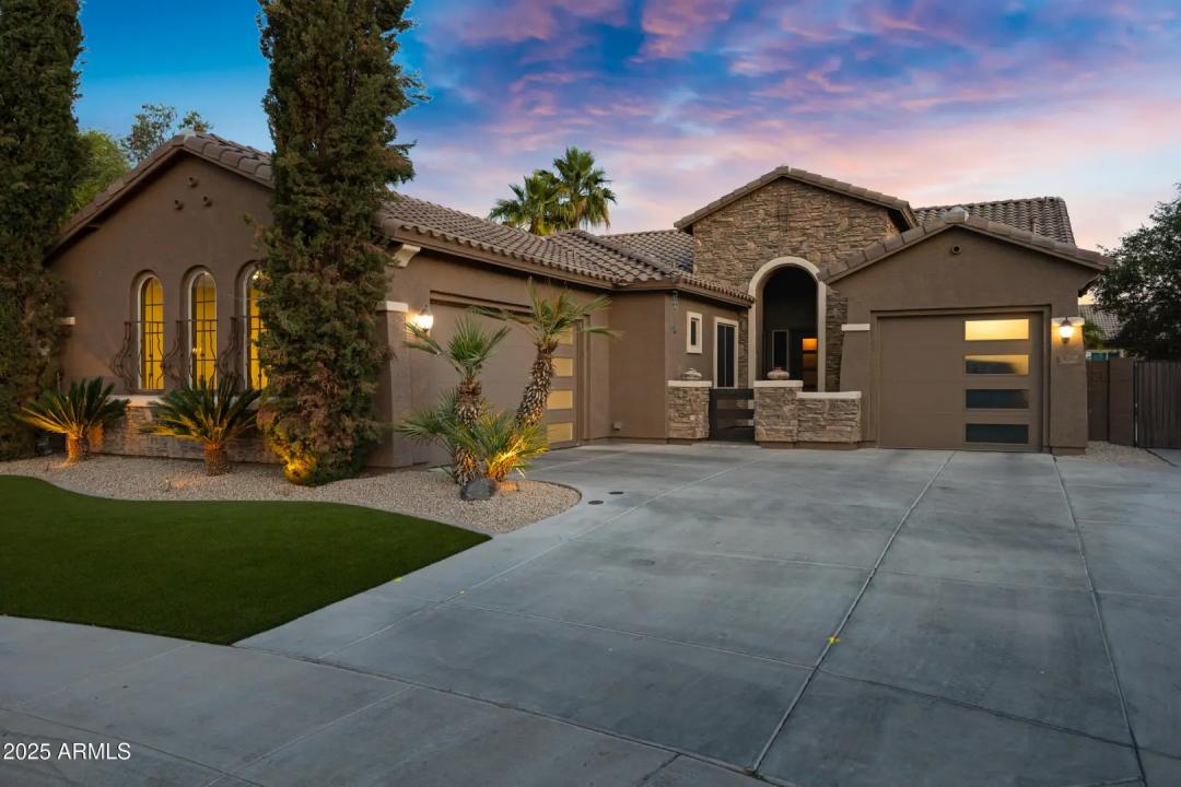 Real Estate Picture 3