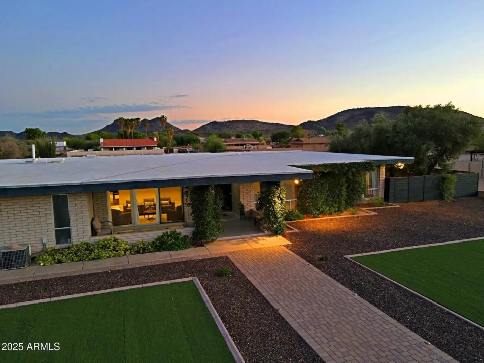 Real Estate Picture 94