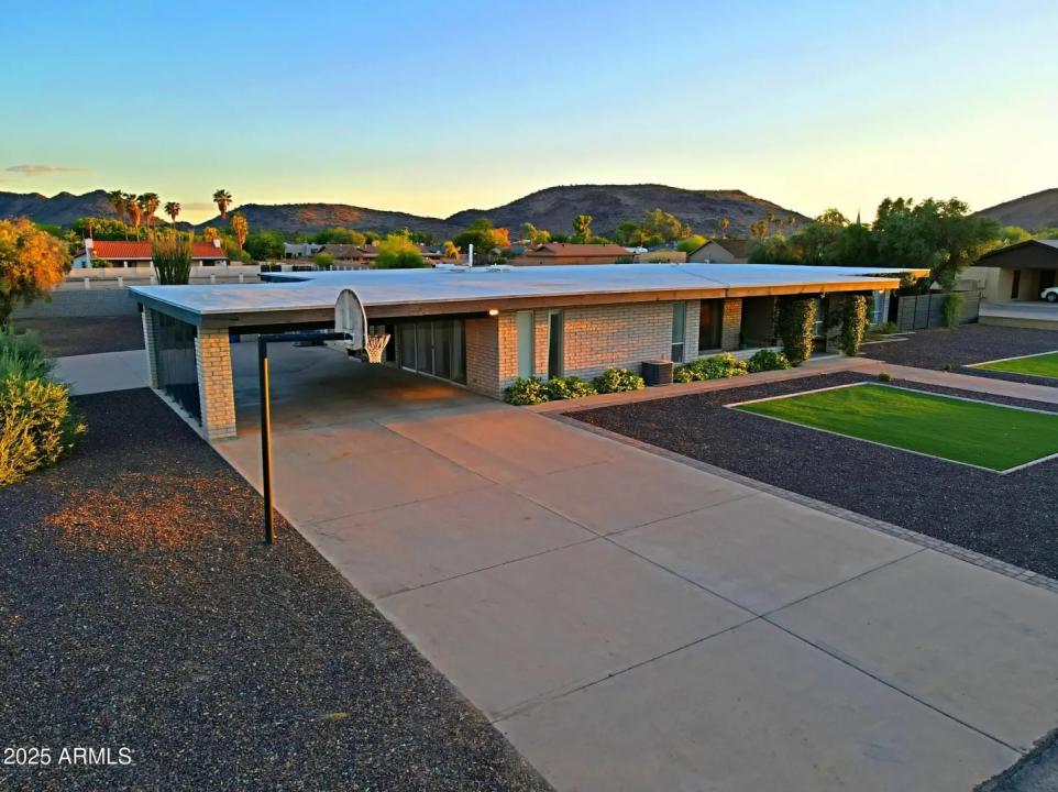 Real Estate Picture 97