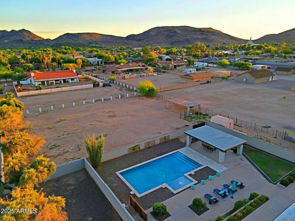 Real Estate Picture 70