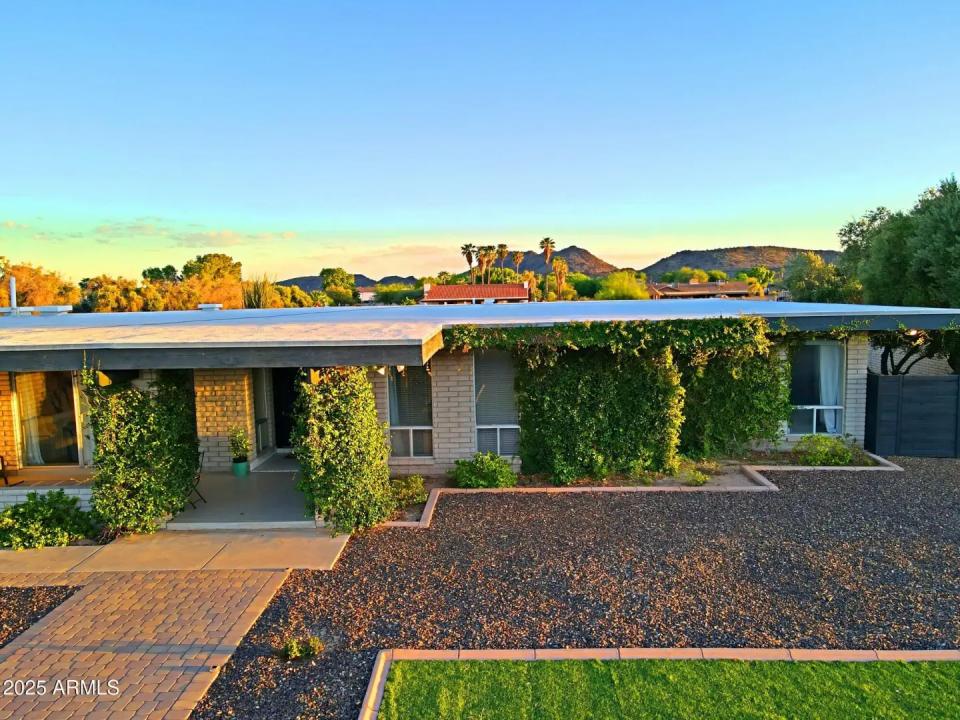 Real Estate Picture 103