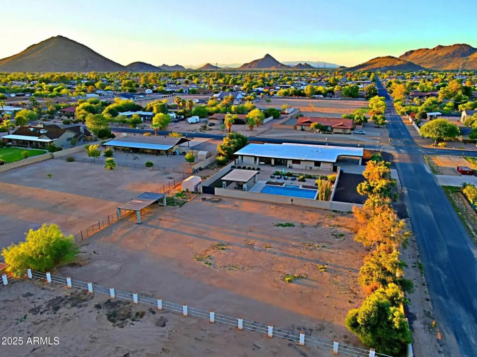 Real Estate Picture 73