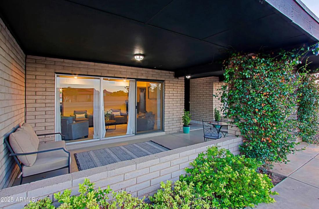 Real Estate Picture 5