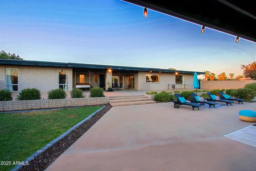 Real Estate Picture 90