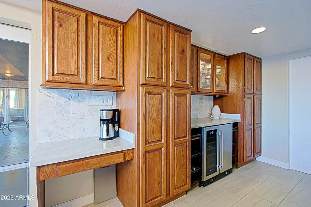Real Estate Picture 15