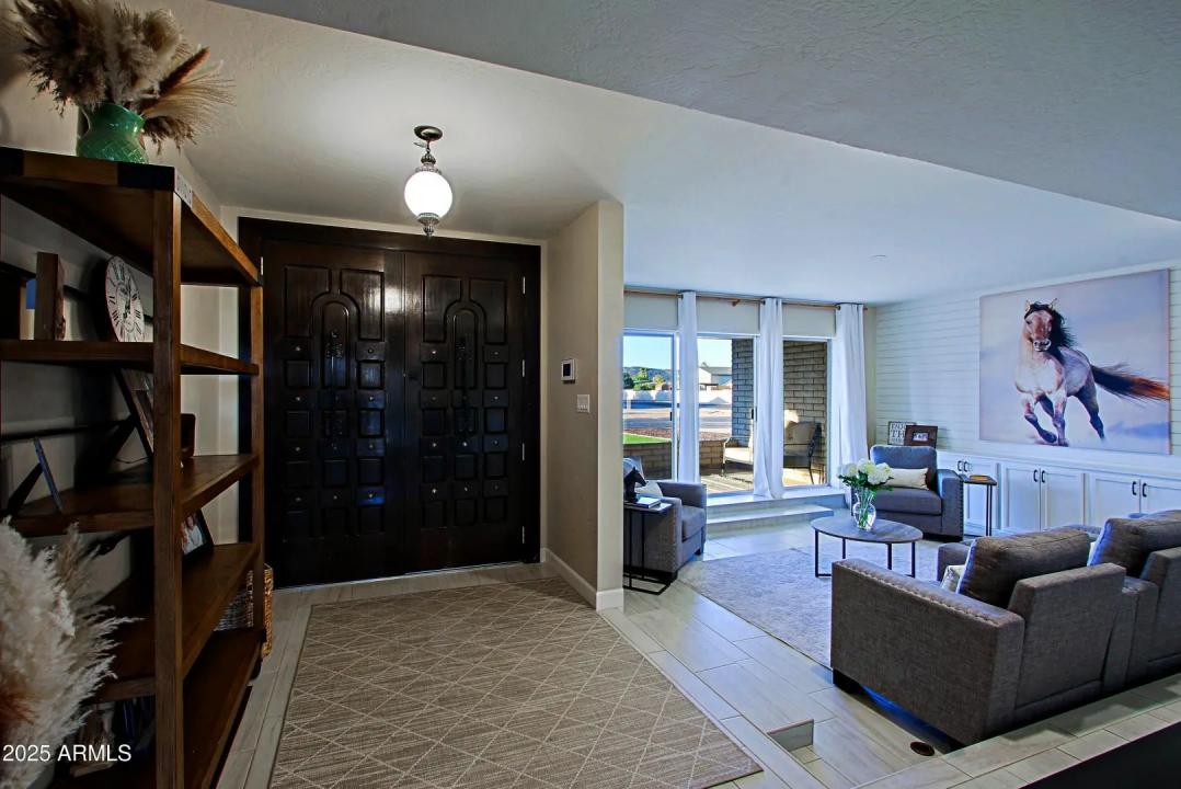 Real Estate Picture 32