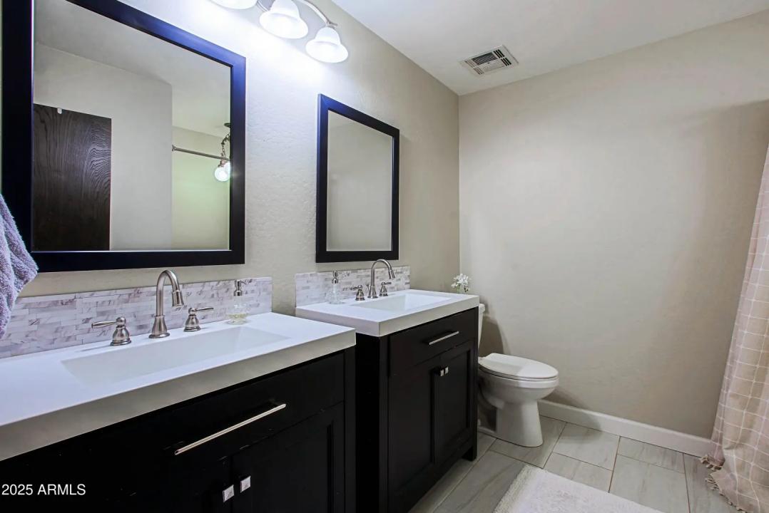 Real Estate Picture 52