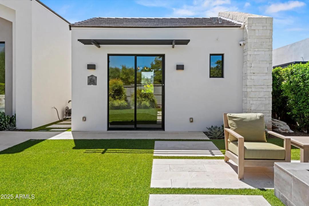 Real Estate Picture 20