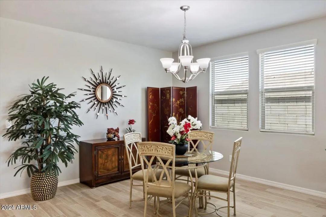 Real Estate Picture 18