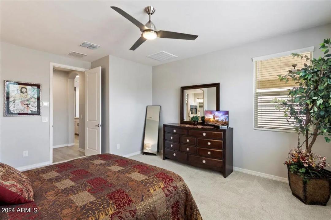 Real Estate Picture 19