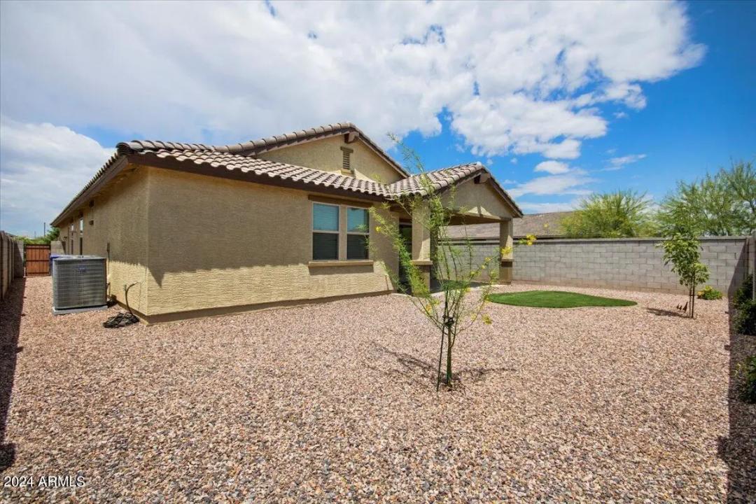 Real Estate Picture 28