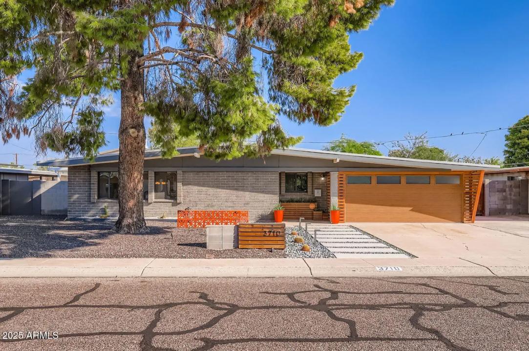 Real Estate Picture 1