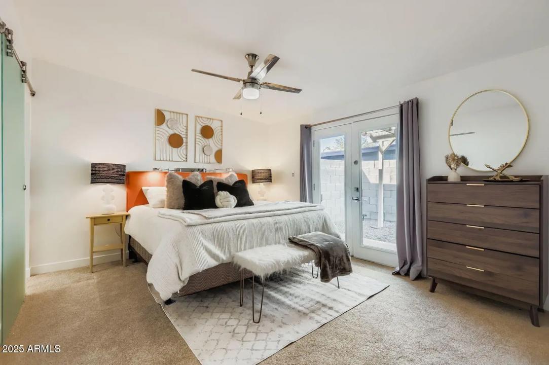 Real Estate Picture 12