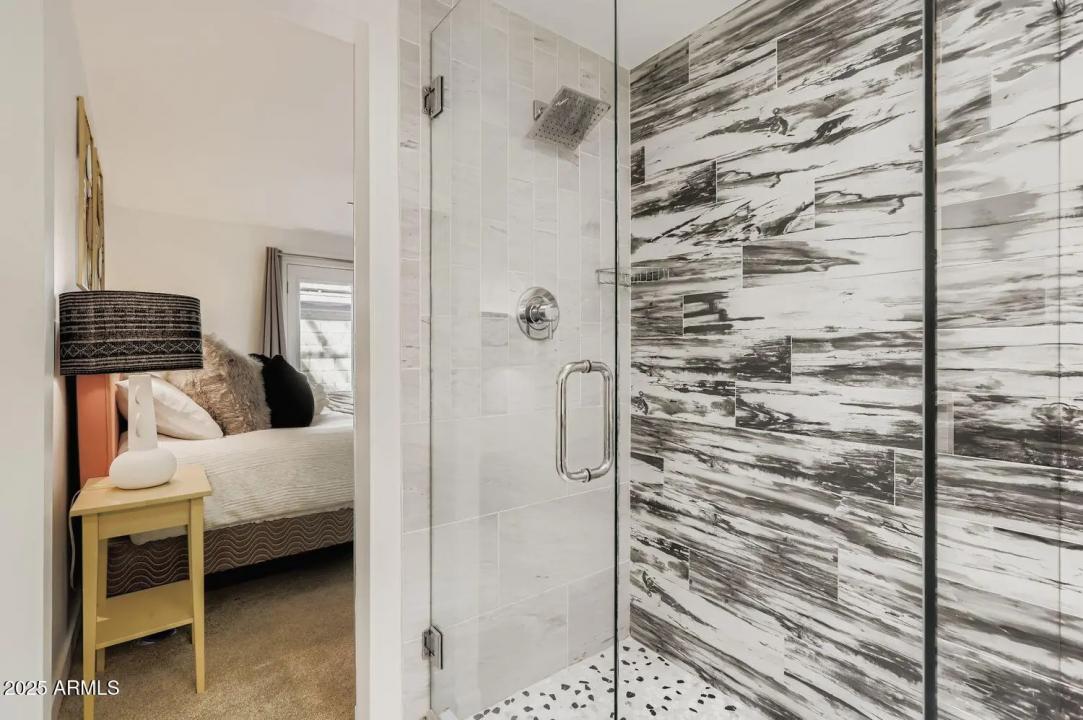 Real Estate Picture 15