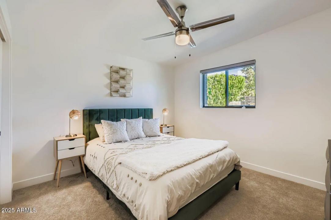 Real Estate Picture 18