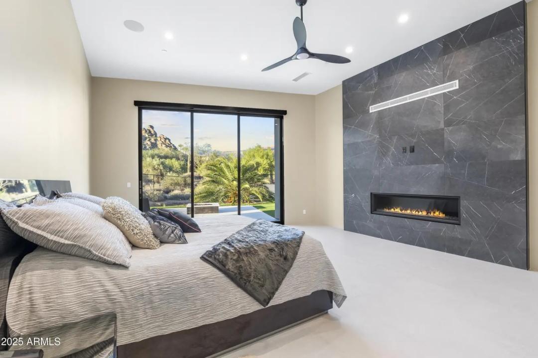Real Estate Picture 25
