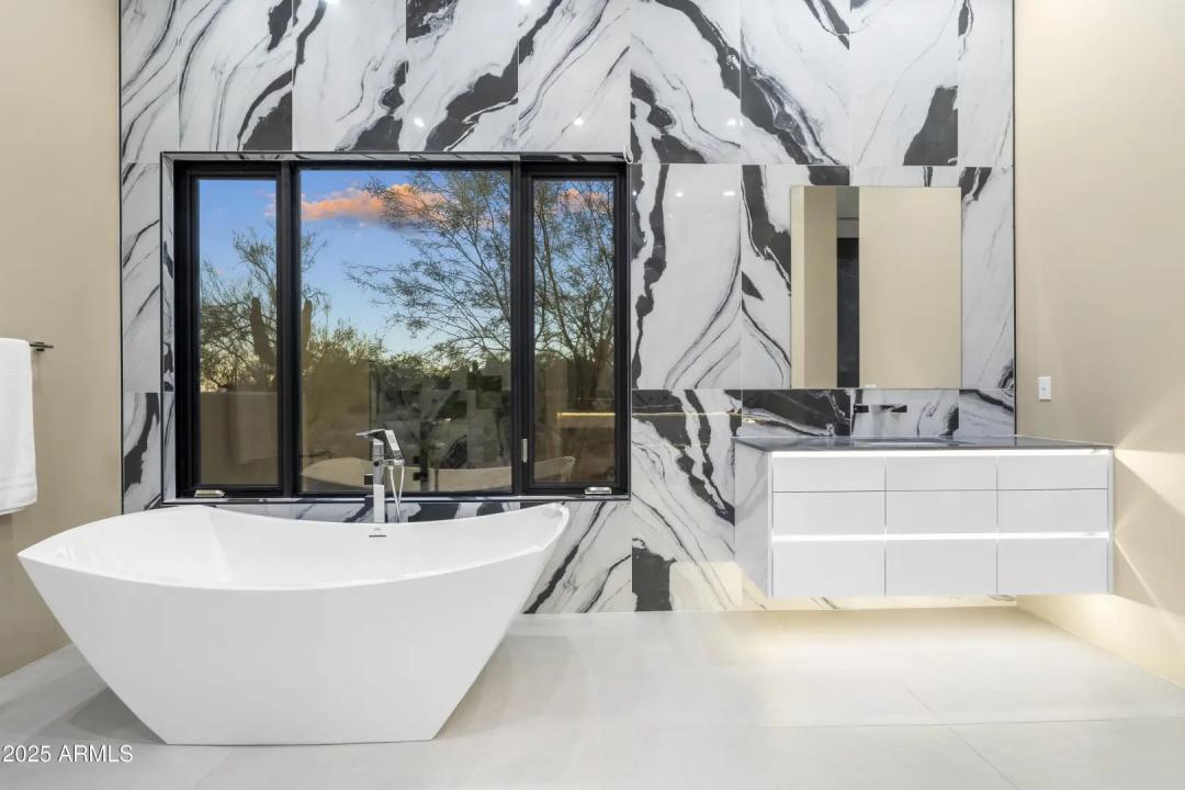 Real Estate Picture 27