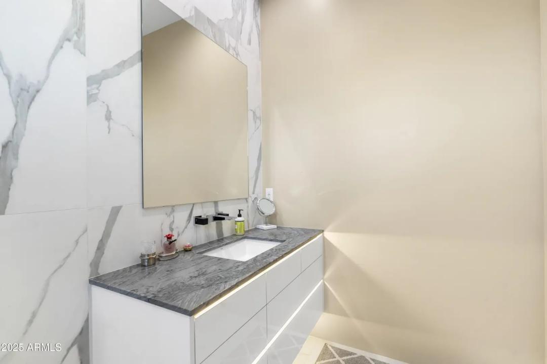Real Estate Picture 41