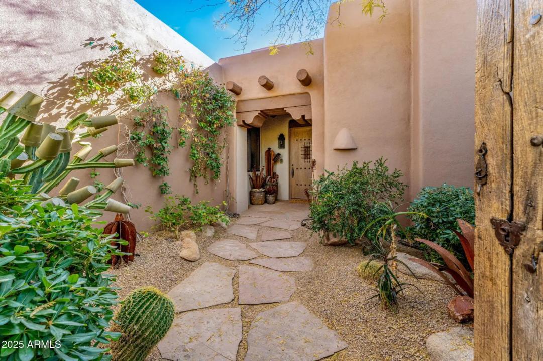 Real Estate Picture 5