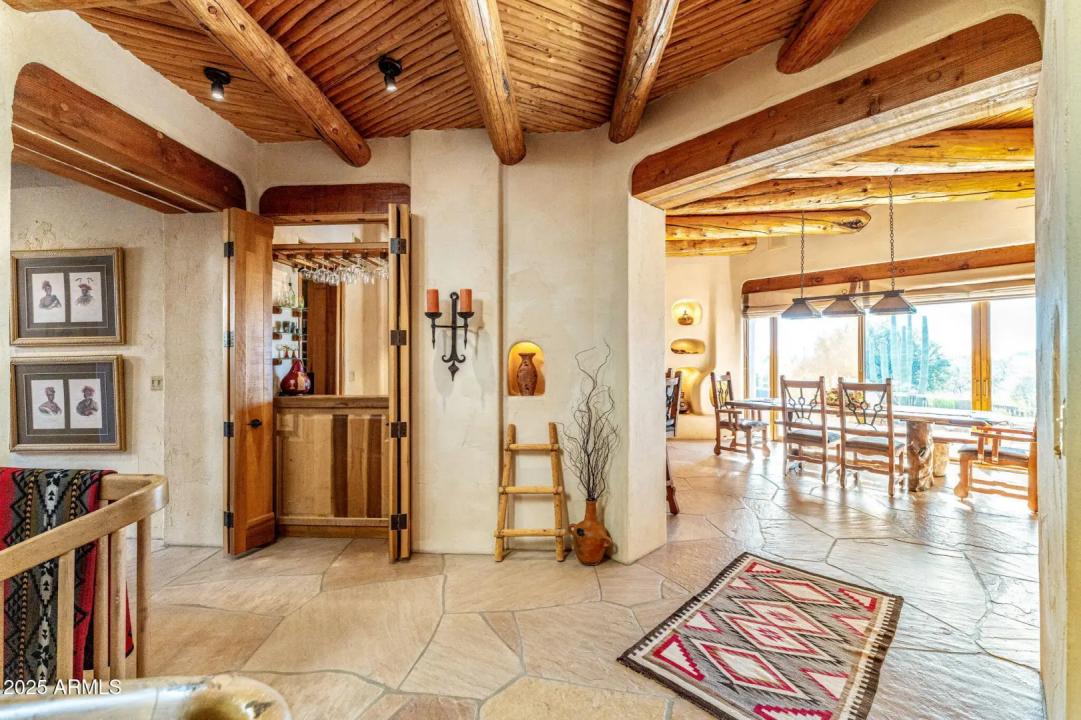Real Estate Picture 8