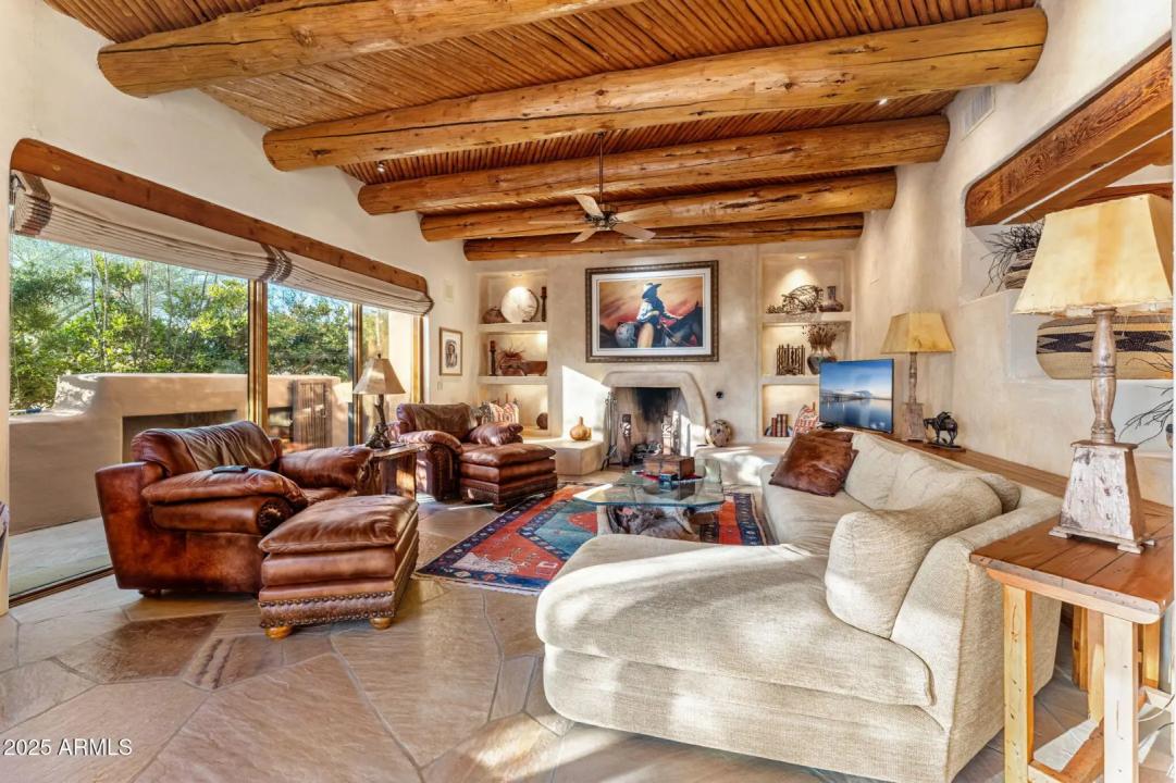 Real Estate Picture 10